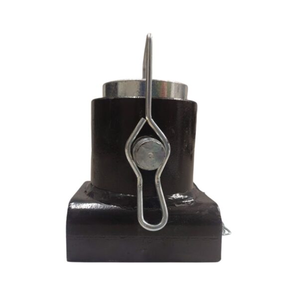 Side image of Burquip's bracket for the J0007WOB parking jack.